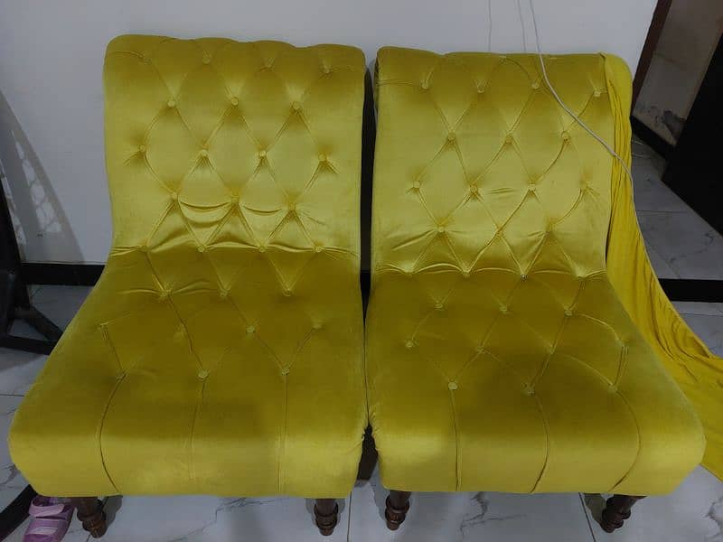 2 single seater sofa for sale 2