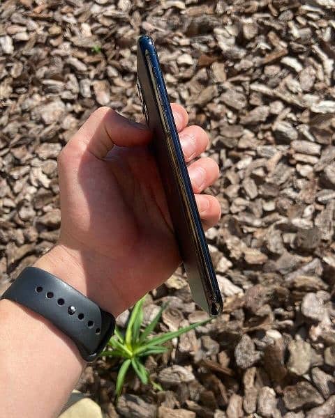 Iphone 11 Pro Max 3