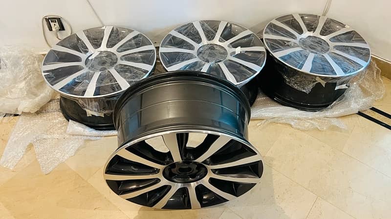 Range Rover Original Rims 2