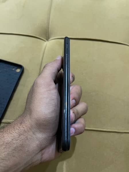 vivo y83 4/128  only phone no opne 2