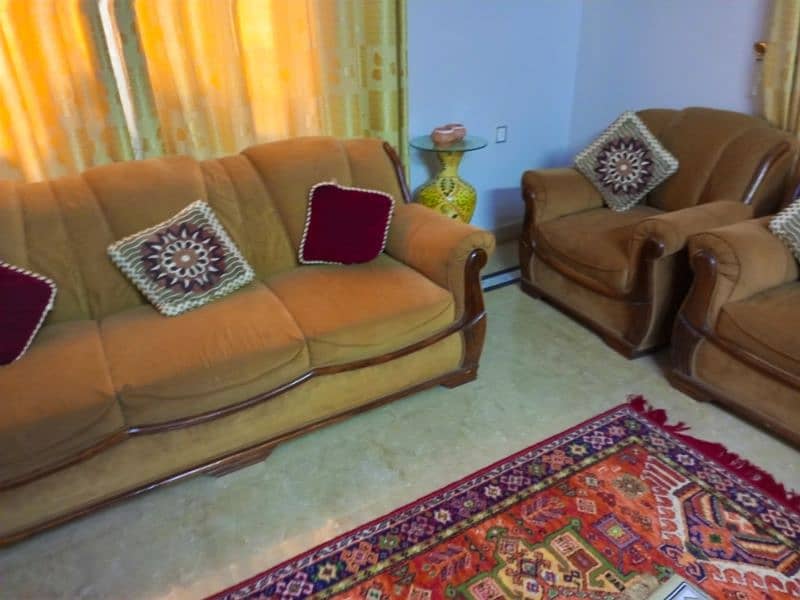 8 PCs sofa set 1