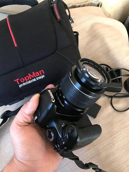 Selling Cannon 1200D Lush with Cannon 18 55mm lens Complete set 7