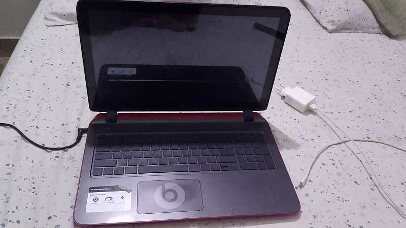 hp beat special edition 3