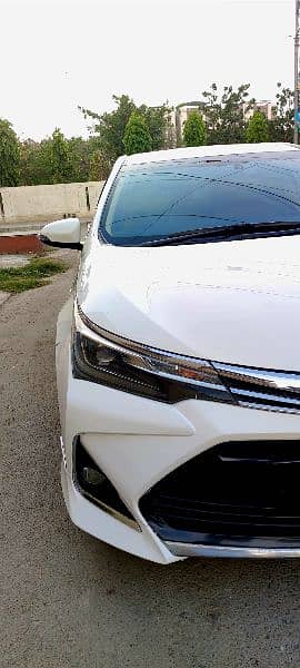 Toyota Altis Grande 2018 10