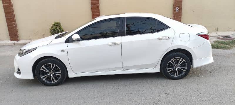 Toyota Altis Grande 2018 11