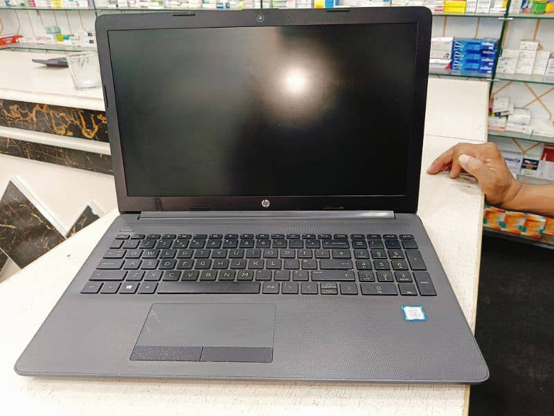 HP Laptop 5