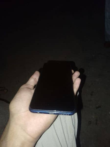 infinix hot 10 4/64 without box 3