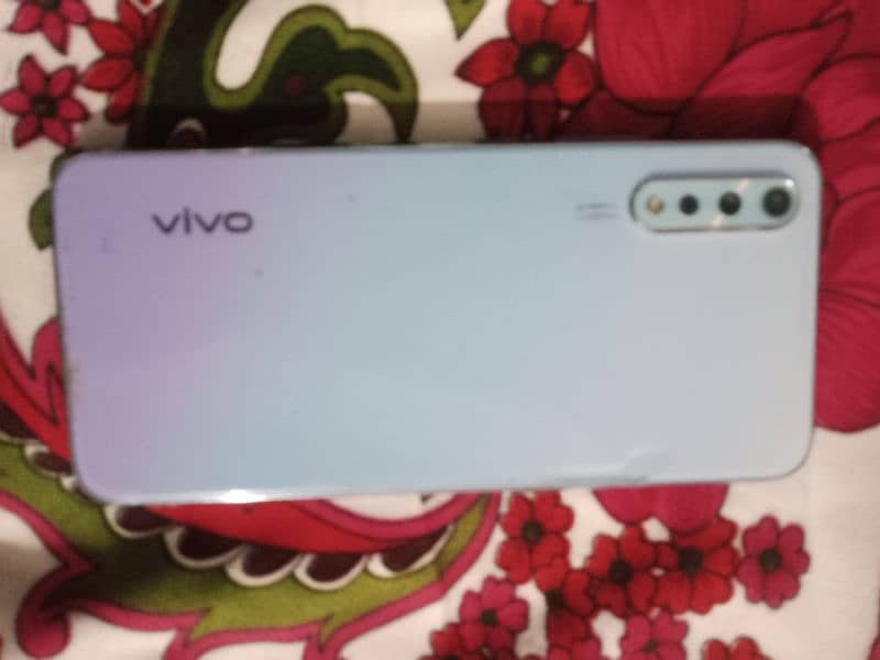 vivo s1 8 256 1