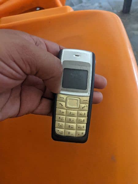 nokia 2310 colour display orignal 0