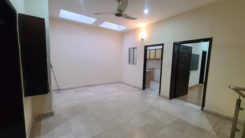 4 Marla flat available for rent 5