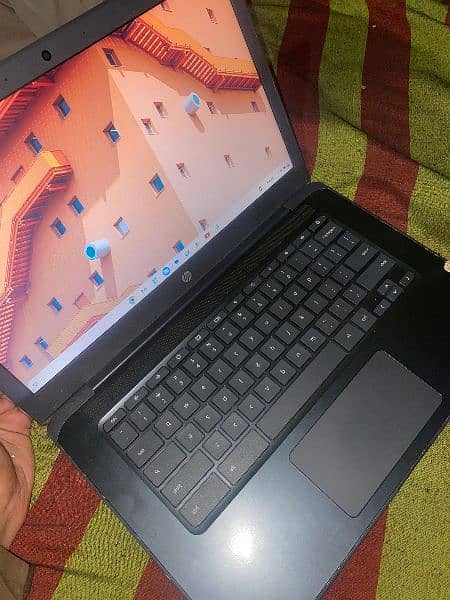 HP Chromebook 14-inch Laptop 0