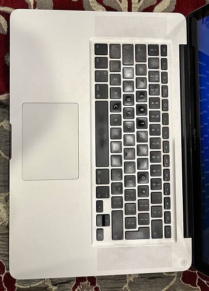 Apple macbook pro 2011 2