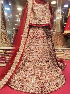 LADIES FORMAL | BRIDAL LEHENGA FOR SALE (DEMANDING ARTICLE)