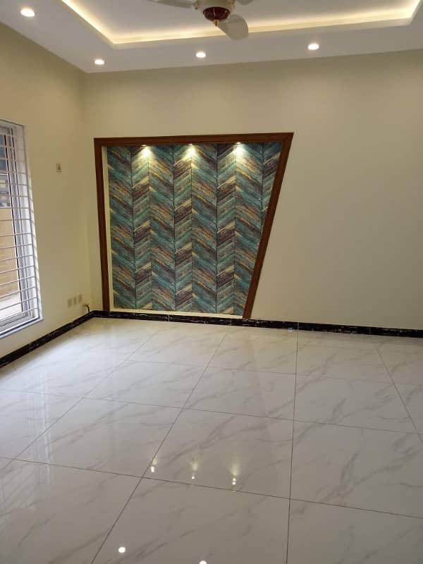 3 Bedroom Ground Portion 1 Kanal Islamabad G 13 Available 1 Servant Room 45