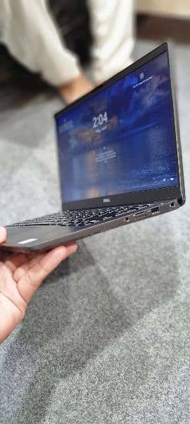 Dell Latitude 7400 Laptop Condition 10/10 4