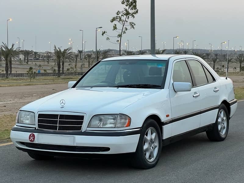 Mercedes Benz C Class Classic 0
