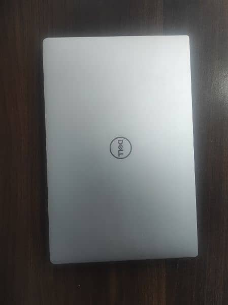 Dell XPS 13 2018 9370 512 GB SSD 16 GB RAM core I5 8th Generation 0