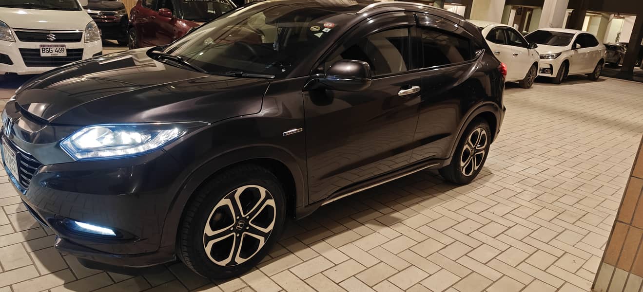 Honda Vezel 2016 1