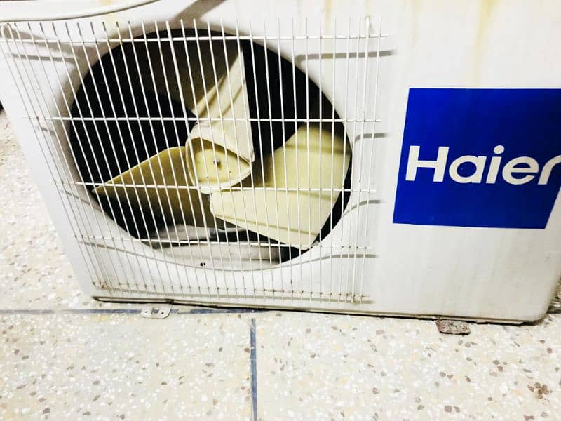Haier Air conditioner Ac 1.5 Ton For Urgent Sale All Ok 1