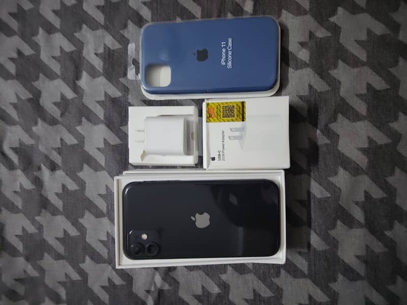 IPhone 11 Factory unlock 1