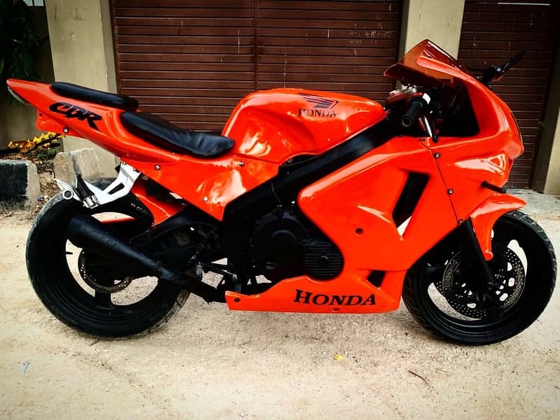 Honda CBR 400 3