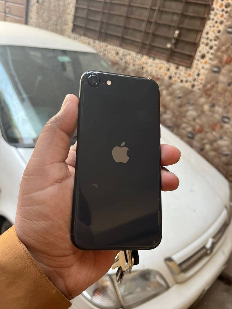iPhone se 54000 Rs 2