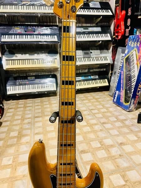 Fender Squier Classic Vibe '70s J Bass V, Maple Fingerboard - Natural 5