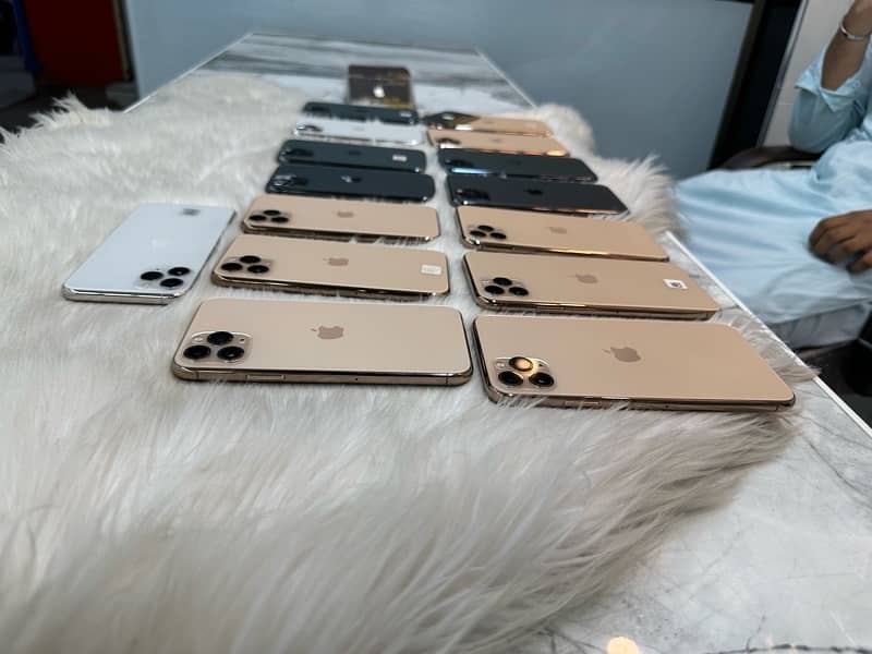 iPhone 11 Pro Max & iPhone 11 Pro 5