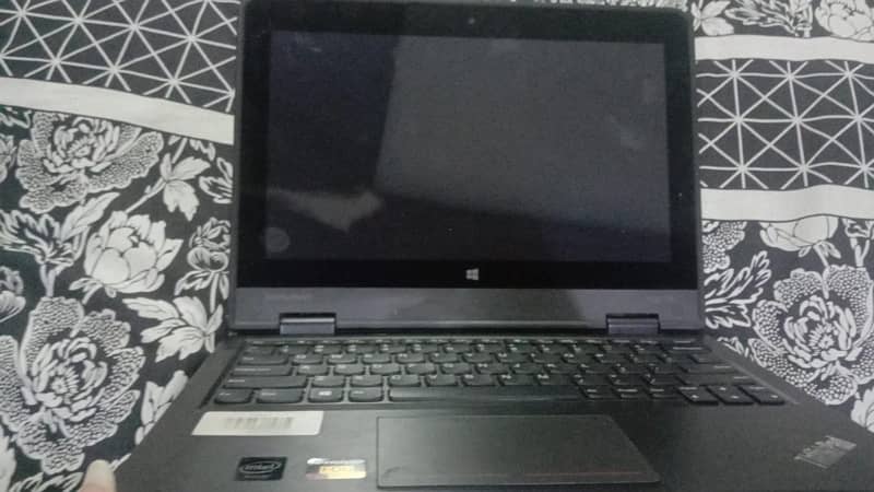 11 E lenovo Think pad 0