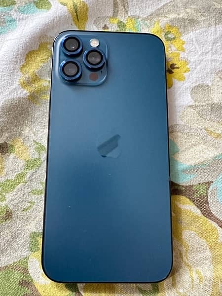 Iphone 12 pro max with box factory unlocked in best condition 0
