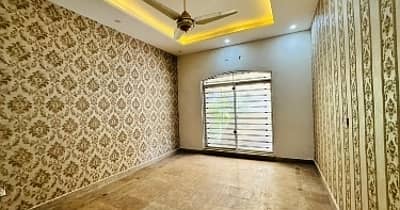 10 Marla Flat for sale in Paragon City Imperial Block 2