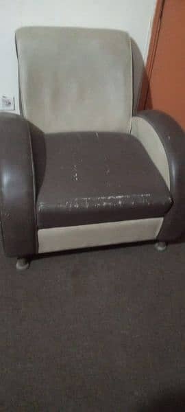 Sofa set for sell 1