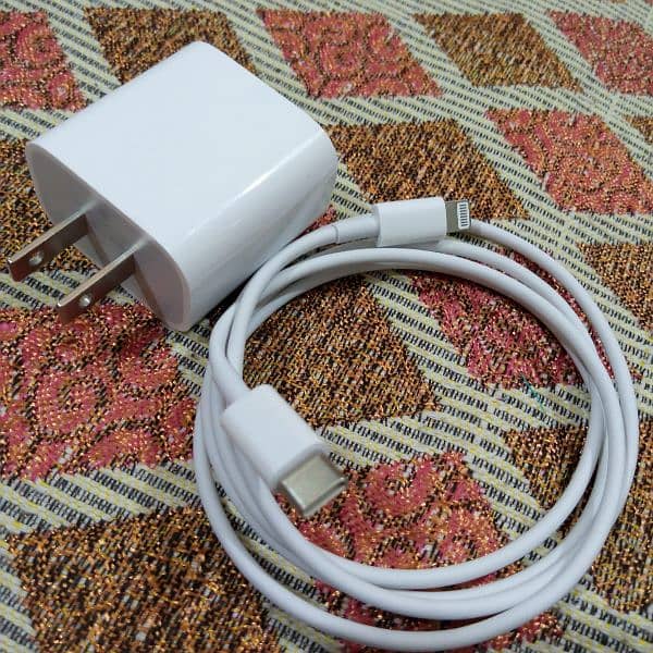 iphone 14pro max Charger Cable 20watt new genuine with warranty 0