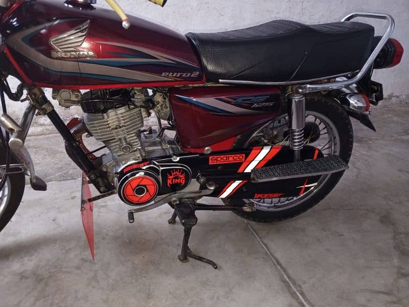 Honda cg 125 for sale in Sargodha 9 number chongi 0