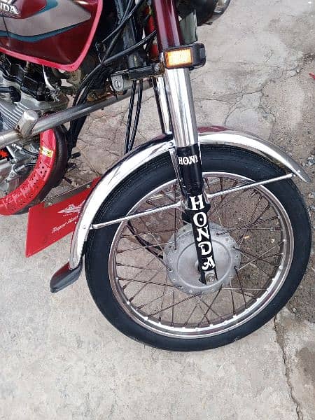 Honda cg 125 for sale in Sargodha 9 number chongi 7