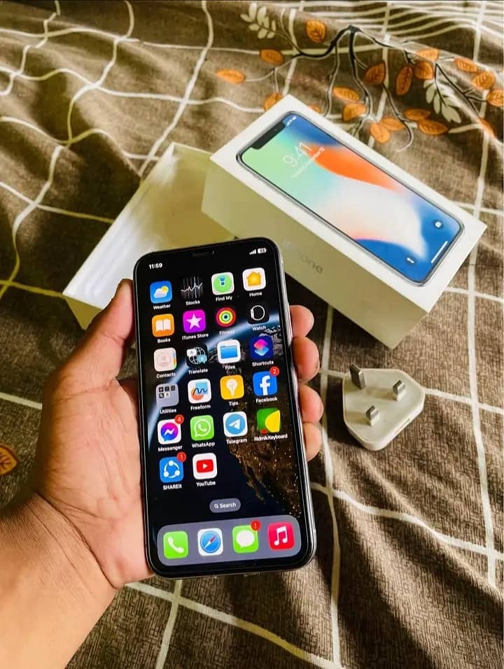 iPhone x pta approved 256GB whatsapp number 0336-2457552 2