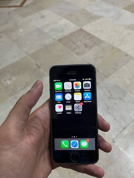 iPhone 5s PTA approved 16GB 10/10 All Ok 7