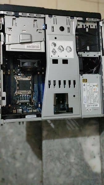 Lenovo C30 Workstation 3