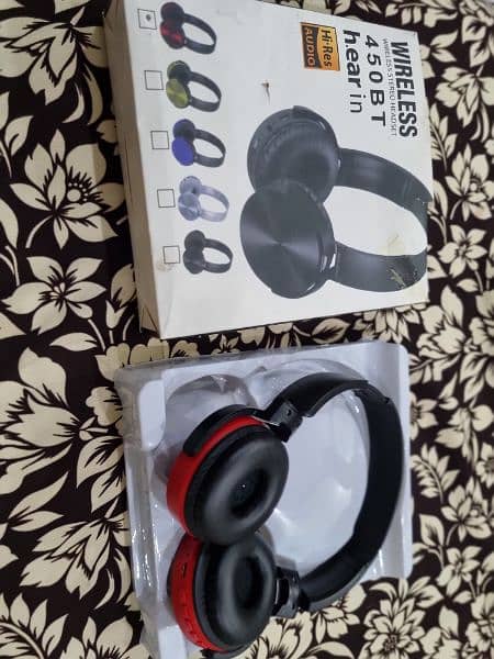 wirles head phone model 450BT 1