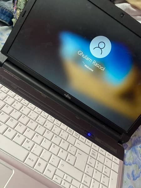 Fujitsu Core i3 2nd Generation Laptop 3
