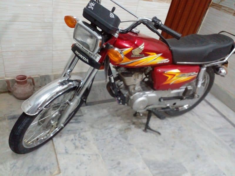 Honda 125 in nice condition original document's 21model vip number 6