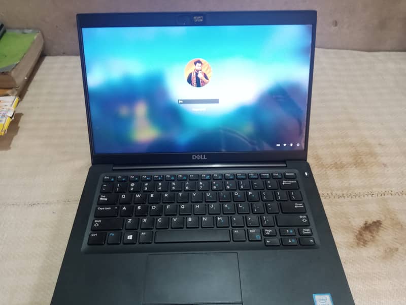 Dell i5 8gen Latitude 7390 with Touch Screen, 16Gb RAM, 256Gb SSD NVMe 5