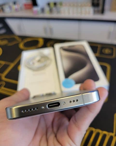 Iphone 15 pro Factory Unlock with box natural titanium 1