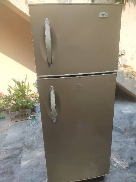 haier fridge good condition 0