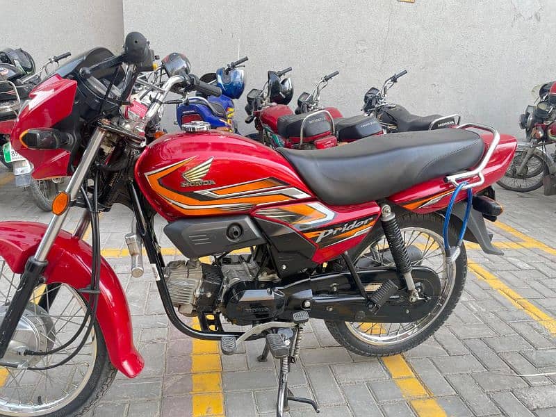 Honda 100 prider brand new condition exchange possible 125 &70 1