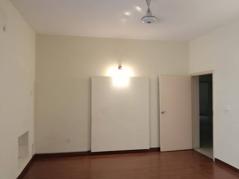 One Kanal Proper Double Unit with Basement Beautiful House Available For RentDHA Phase 3 -, 18
