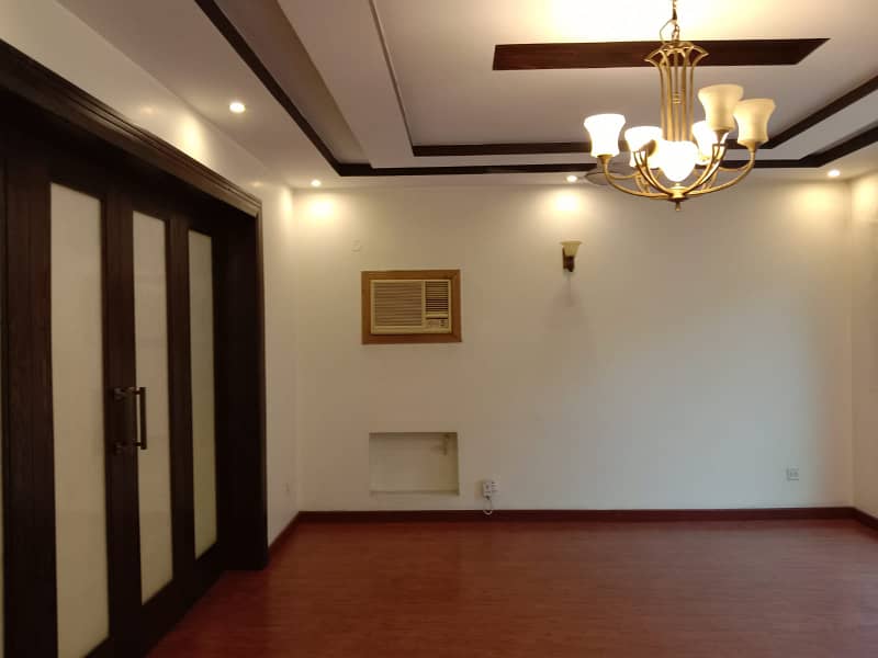 One Kanal Proper Double Unit with Basement Beautiful House Available For RentDHA Phase 3 -, 29