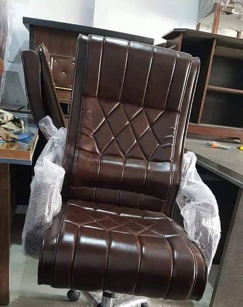 Boss chair (cash on delivery all over Pakistan) 4