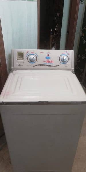 Washing machine for sale in good condition 0