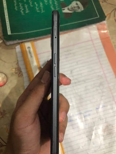 Oppo f17 for sale with box urgent message me on WhatsApp 3